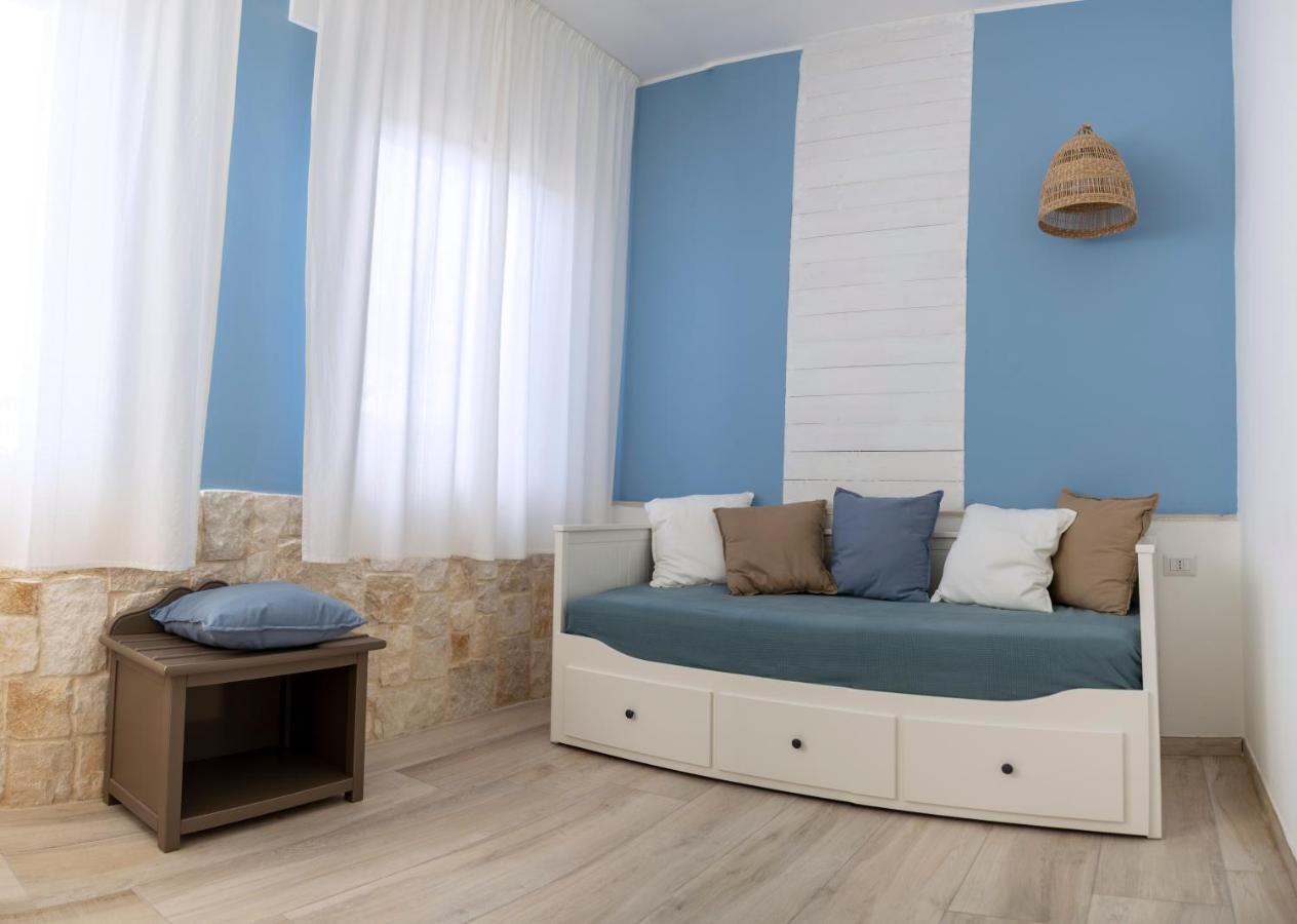 Torrelama Room&Breakfast Trani Bagian luar foto