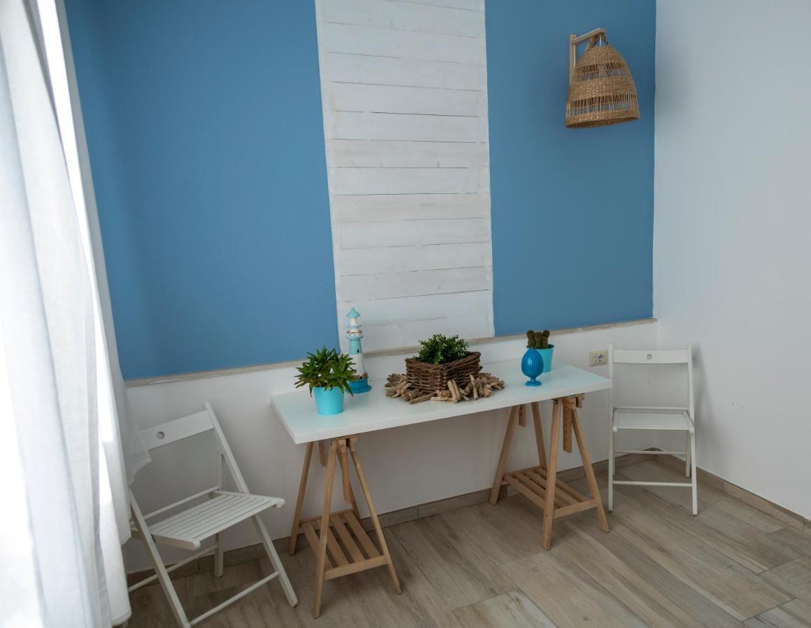 Torrelama Room&Breakfast Trani Bagian luar foto