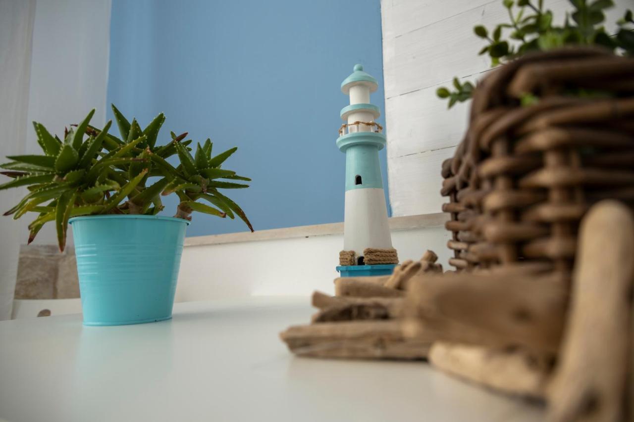 Torrelama Room&Breakfast Trani Bagian luar foto