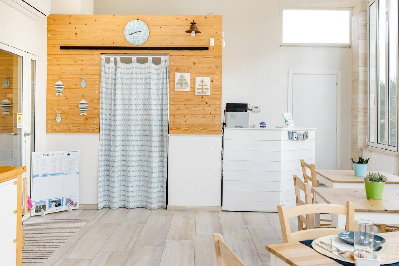 Torrelama Room&Breakfast Trani Bagian luar foto