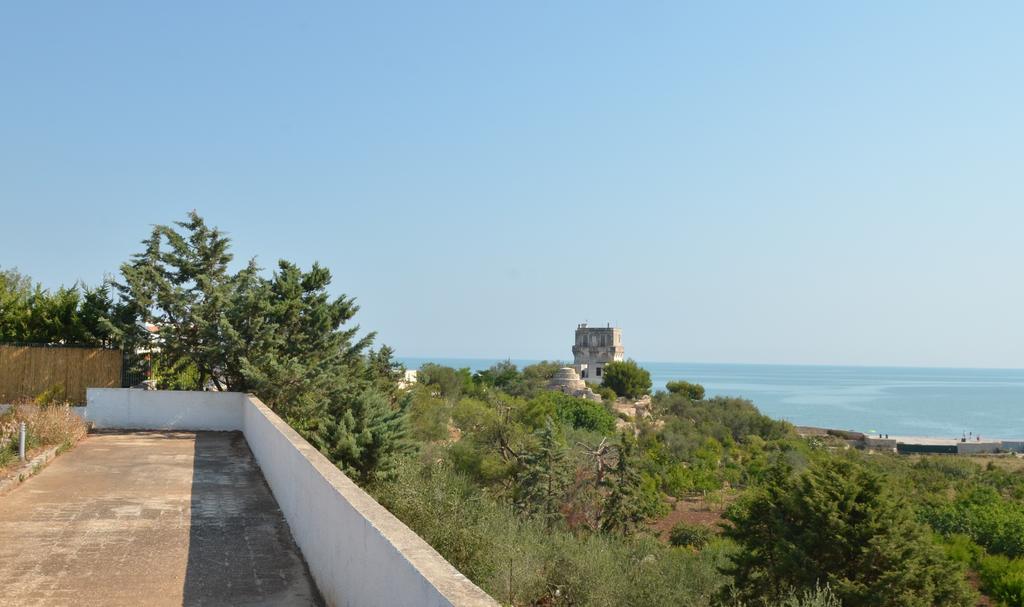 Torrelama Room&Breakfast Trani Bagian luar foto