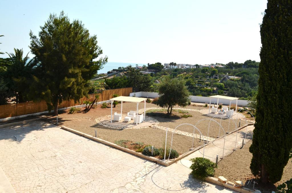 Torrelama Room&Breakfast Trani Bagian luar foto