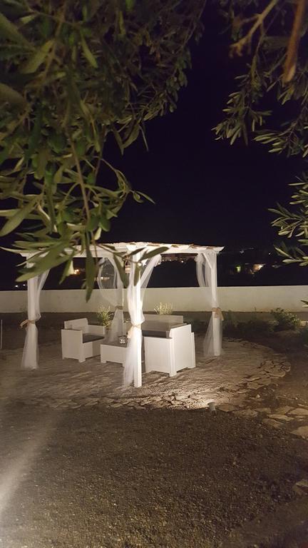Torrelama Room&Breakfast Trani Bagian luar foto