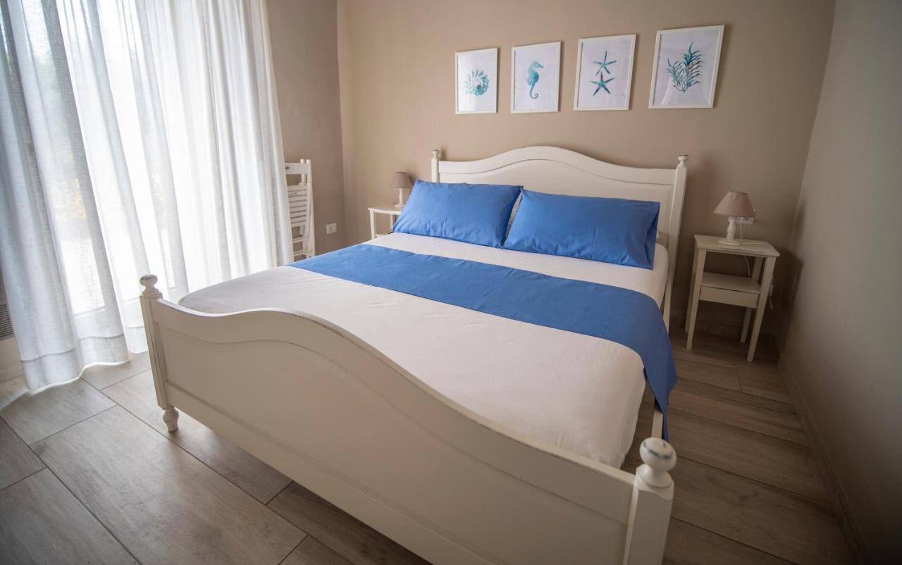 Torrelama Room&Breakfast Trani Bagian luar foto